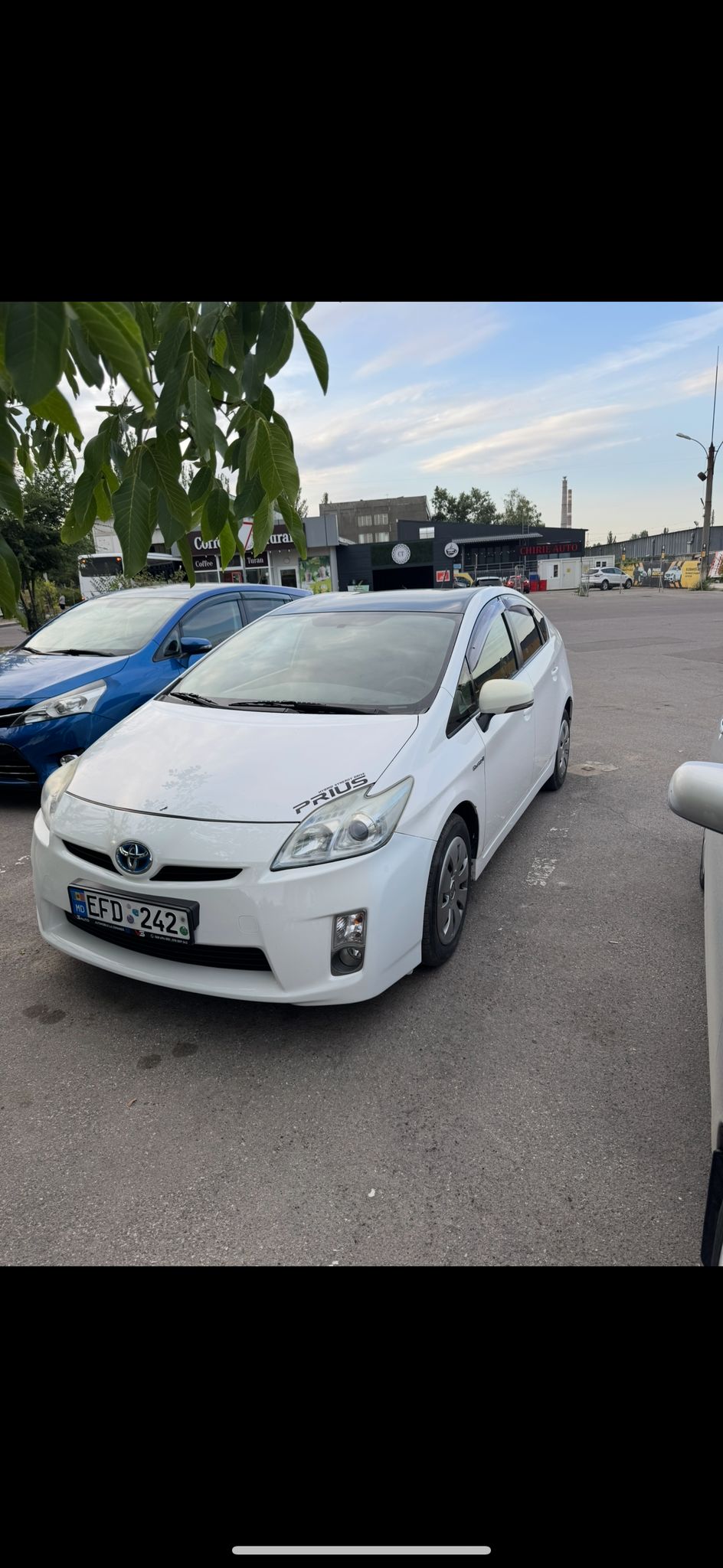 TOYOTA  PRIUS